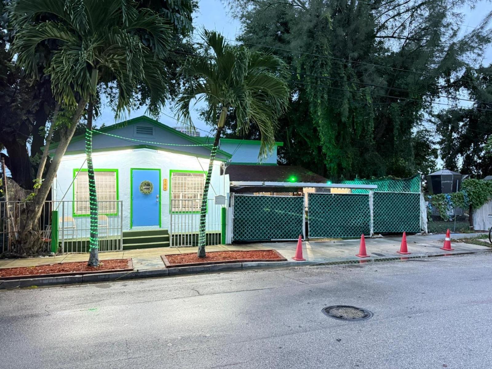 Oqp Vacations Vandrehjem Miami Eksteriør billede